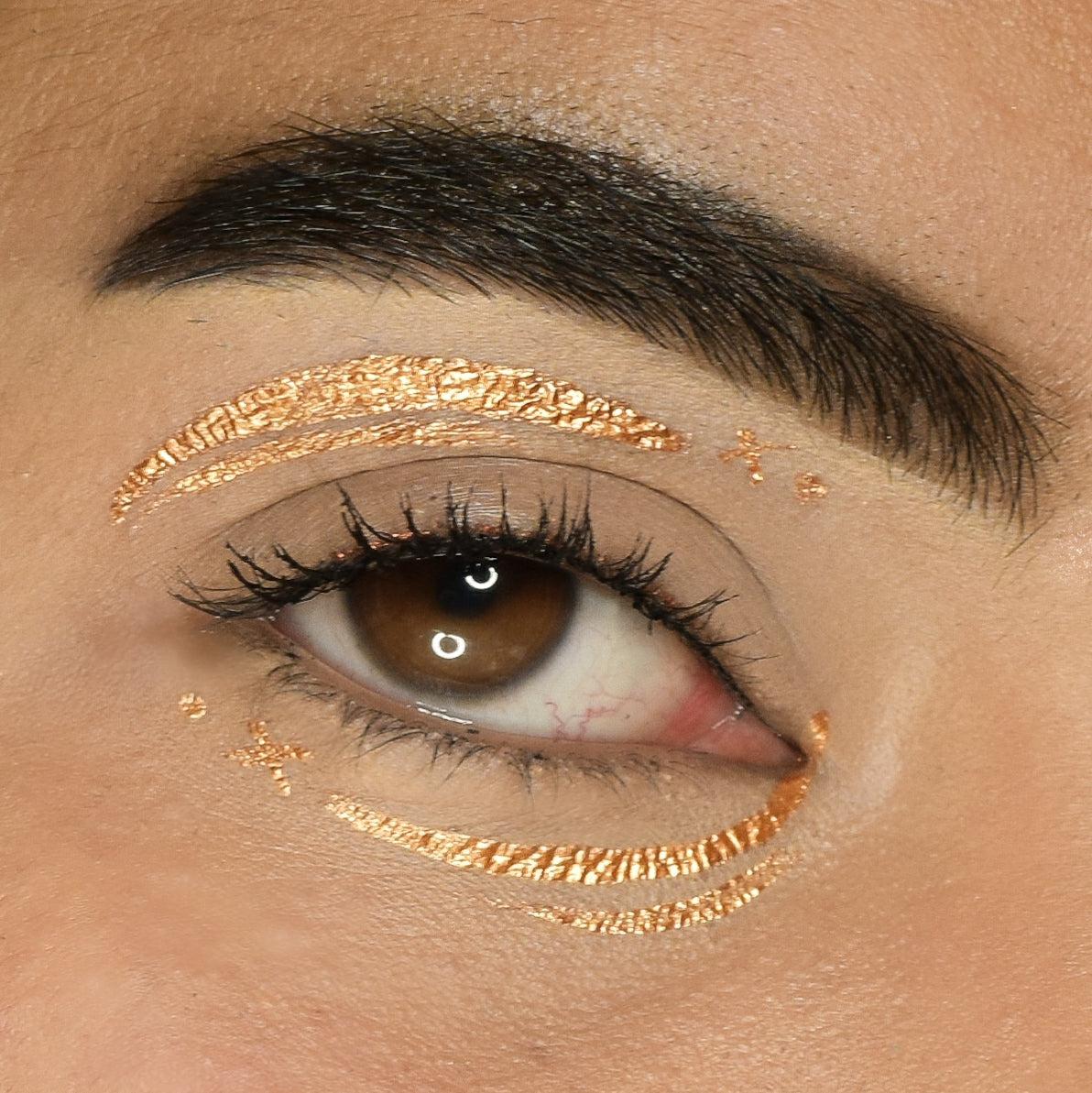 C2P FRAME ME! METALLIC EYELINER