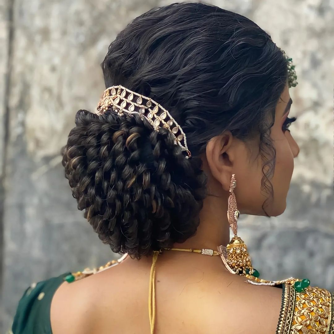Catbury Peacock Bun
